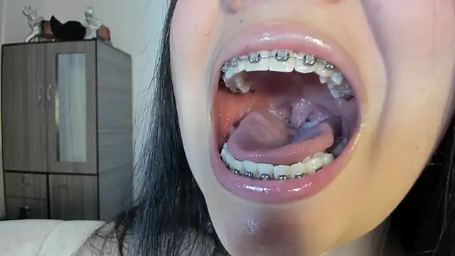 rudyhlowes (F teen) - hot blowjob