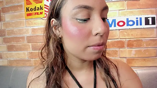 foxy_antonela (F teen) - ruin my makeup and hair with fake cum