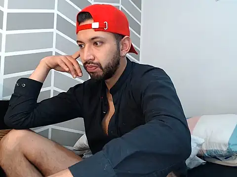 thomass1018 webcam