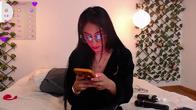 Lucyanajoi webcam