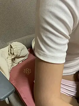 Mina048 webcam