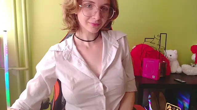 Watch juicyPenny live on EroticFlix - High definition streams