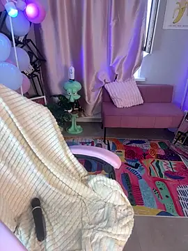 Watch Hot_blondie live on EroticFlix - High definition streams