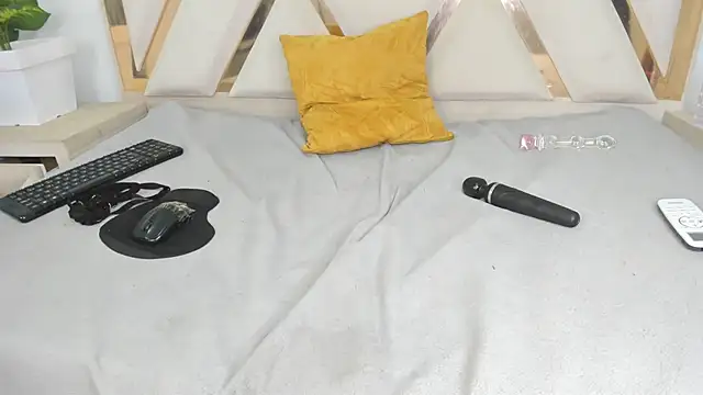 Watch mitch_asm live on EroticFlix - High definition streams