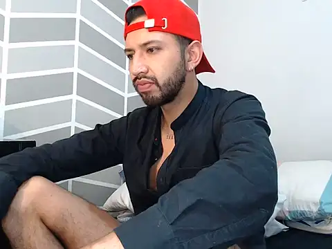 thomass1018 webcam