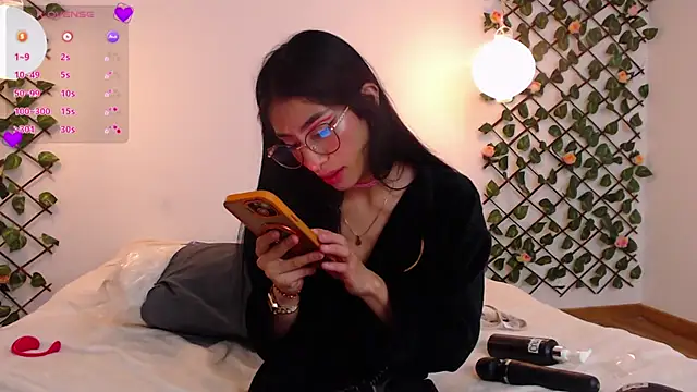 Lucyanajoi webcam