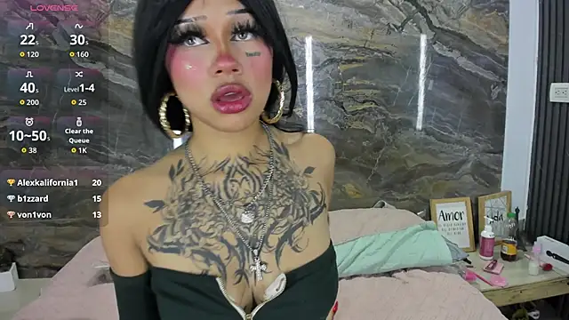 Roxy-Sweett webcam