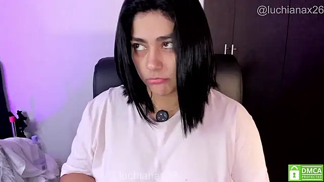 lucy26_ webcam