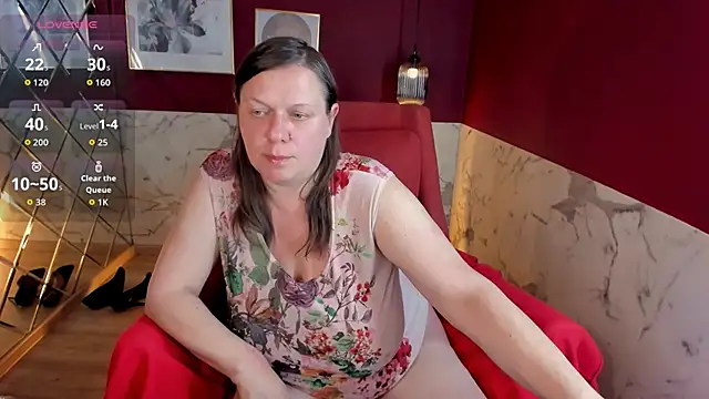Watch KellyPerfection live on EroticFlix - High definition streams