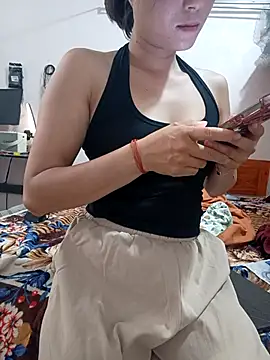 Linda-yiyi webcam