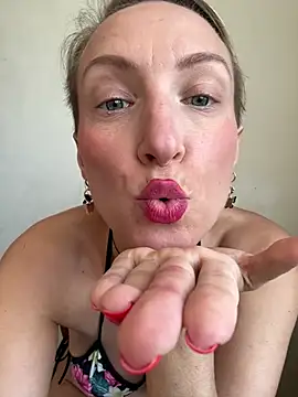 UmaTruewoman webcam