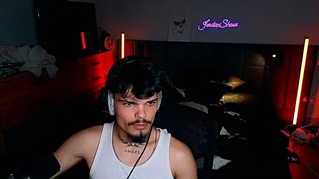JordanShow webcam