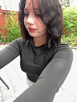 YourLittleDevil webcam