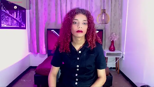 luisa__torres live cam on StripChat