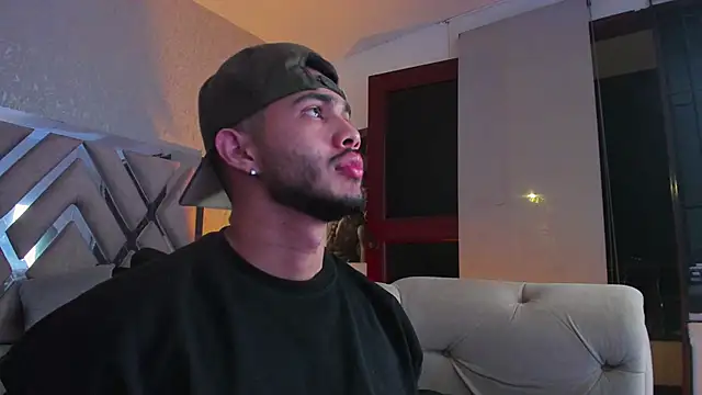 Vincentblack webcam