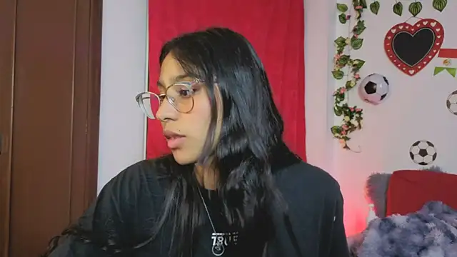 PaulaCutexs webcam