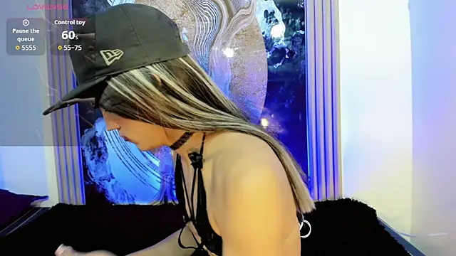 Tiffany_Velanyer__ webcam