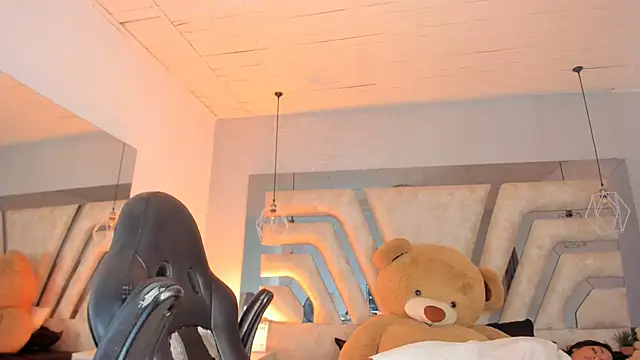 AngelineHeet webcam