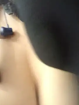 Aafreen_36 webcam