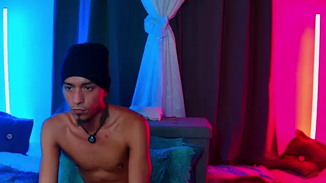 Mowgli_FFun live sex cam