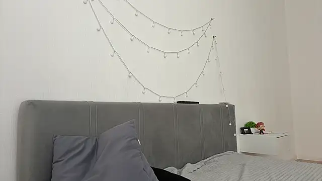 meowchaa - Meowchaa's free webcam - UK Sex Cams
