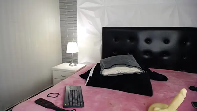 Watch cookie_bit_ live on EroticFlix - High definition streams