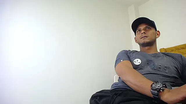 chris_dick23 - Chris_Dick23's free webcam - UK Sex Cams