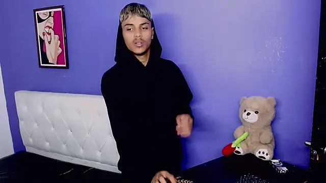 Angel_foxc13 webcam