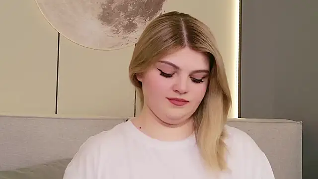 Watch WendyPage live on EroticFlix - High definition streams
