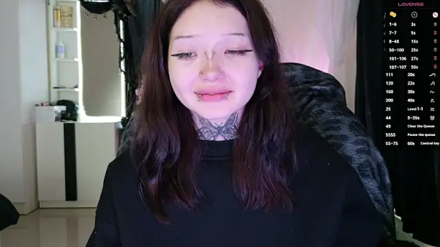 lein_bone (F teen) - Dildo in pussy until cum