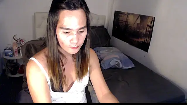 NinaDOM4CUM webcam