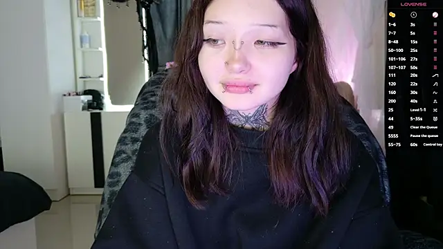 lein_bone (F teen) - Dildo in pussy until cum