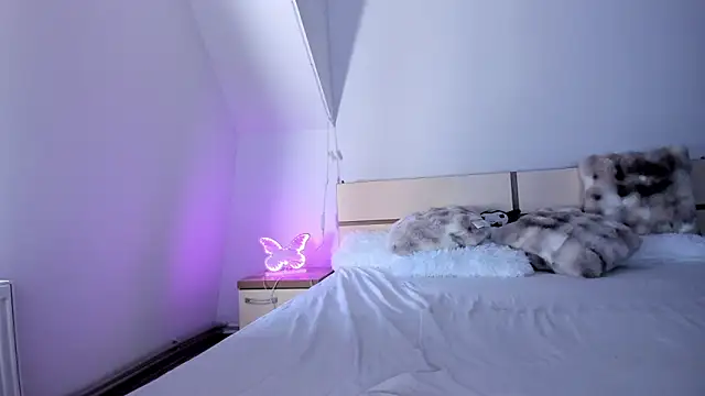 ScarlettJakobs webcam