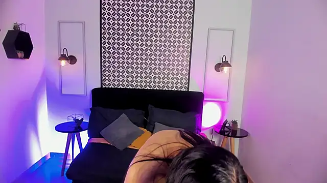 Watch Amber_gold_ live on EroticFlix - High definition streams