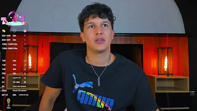 Leo_Savage_ webcam