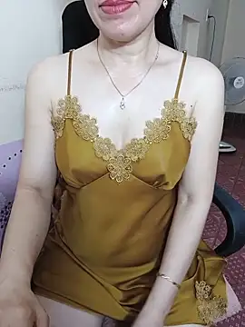 Watch Moona_heny live on EroticFlix - High definition streams