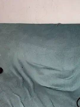 casalnovo8 (F teen) - Siririca mostrando os pés/ dildo na bct😈