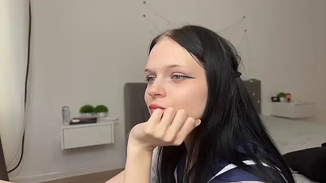 Watch meowchaa live on EroticFlix - High definition streams