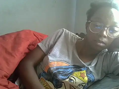 ElianeHot webcam