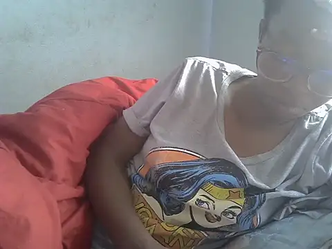 ElianeHot webcam
