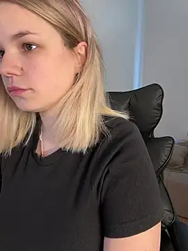 KimEvanss webcam