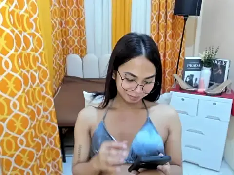 TsAlexa_Blaire webcam