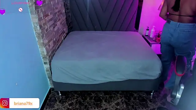 BRIANA_Z webcam