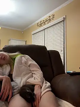 Watch Rainsworld420 live on EroticFlix - High definition streams