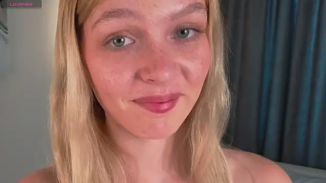 Watch PatriciaaReed live on EroticFlix - High definition streams