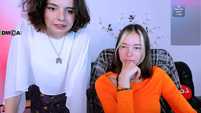 mia_mooon_ webcam