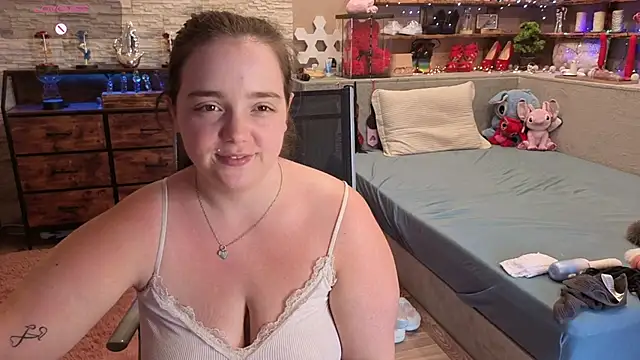Watch Kimberly-Caprice live on EroticFlix - High definition streams