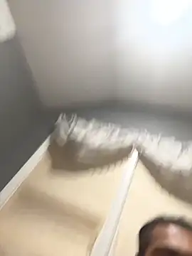 mellyj053's live room