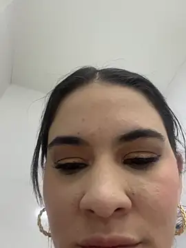Watch KenyaCopper live on EroticFlix - High definition streams