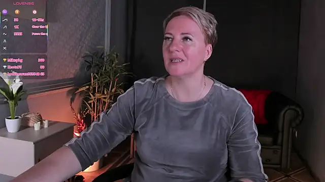 Watch Nika_Smit live on EroticFlix - High definition streams